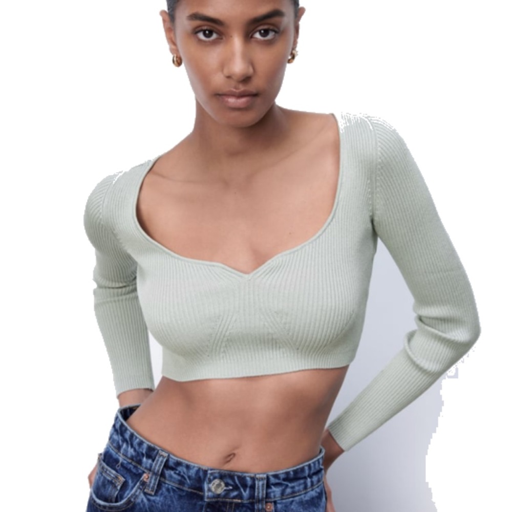 Cropped sage Zara notch neck sweater NWT M